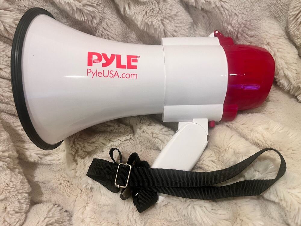 Title Pyle PMP30 Megaphone Bullhorn Speaker w/ Siren & Folding Handle Red White